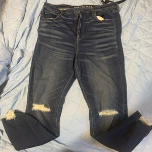 American Eagle blue distressed jeans